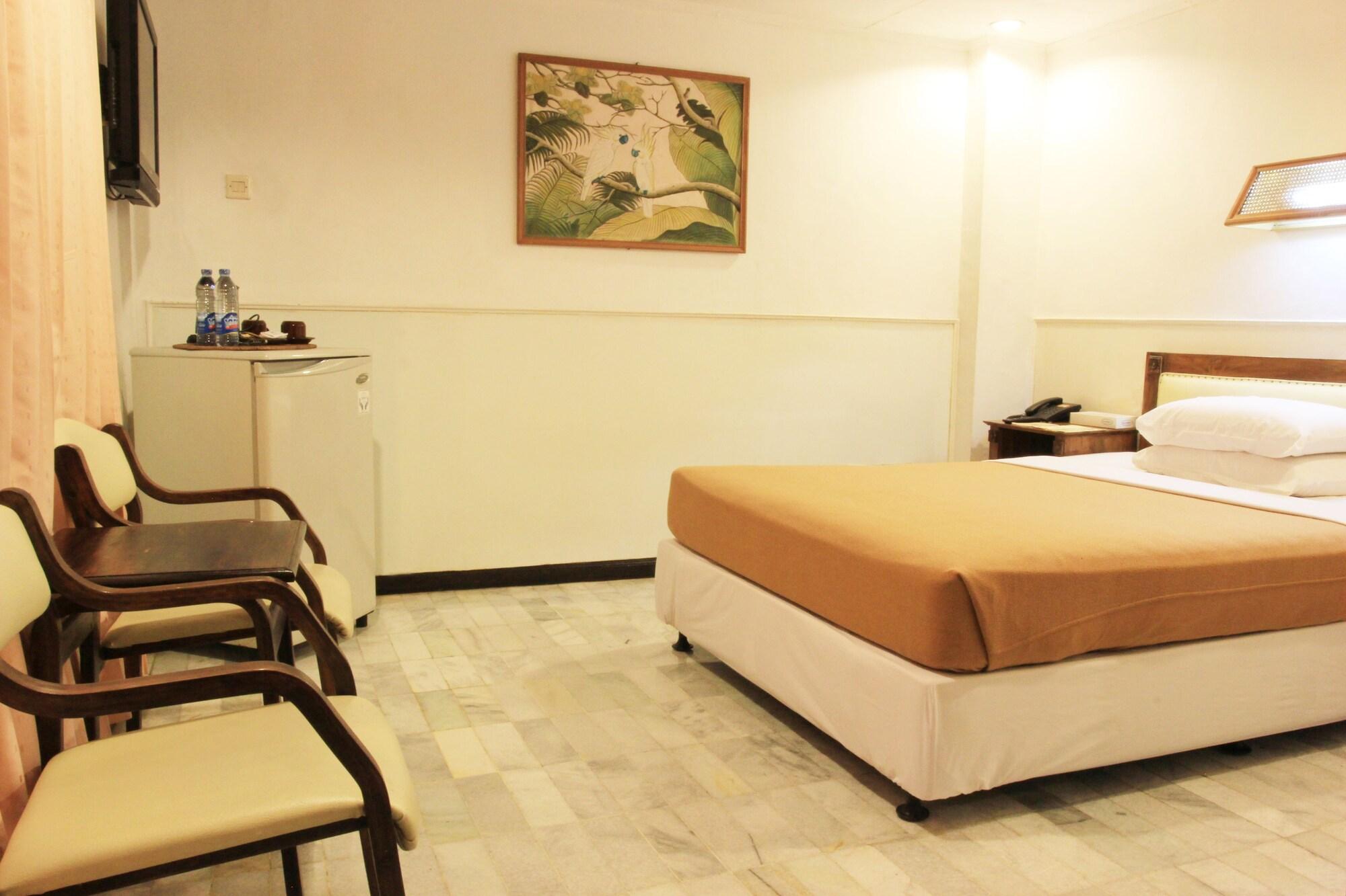 קוטה לומבוק Hotel Karthi Kuta מראה חיצוני תמונה