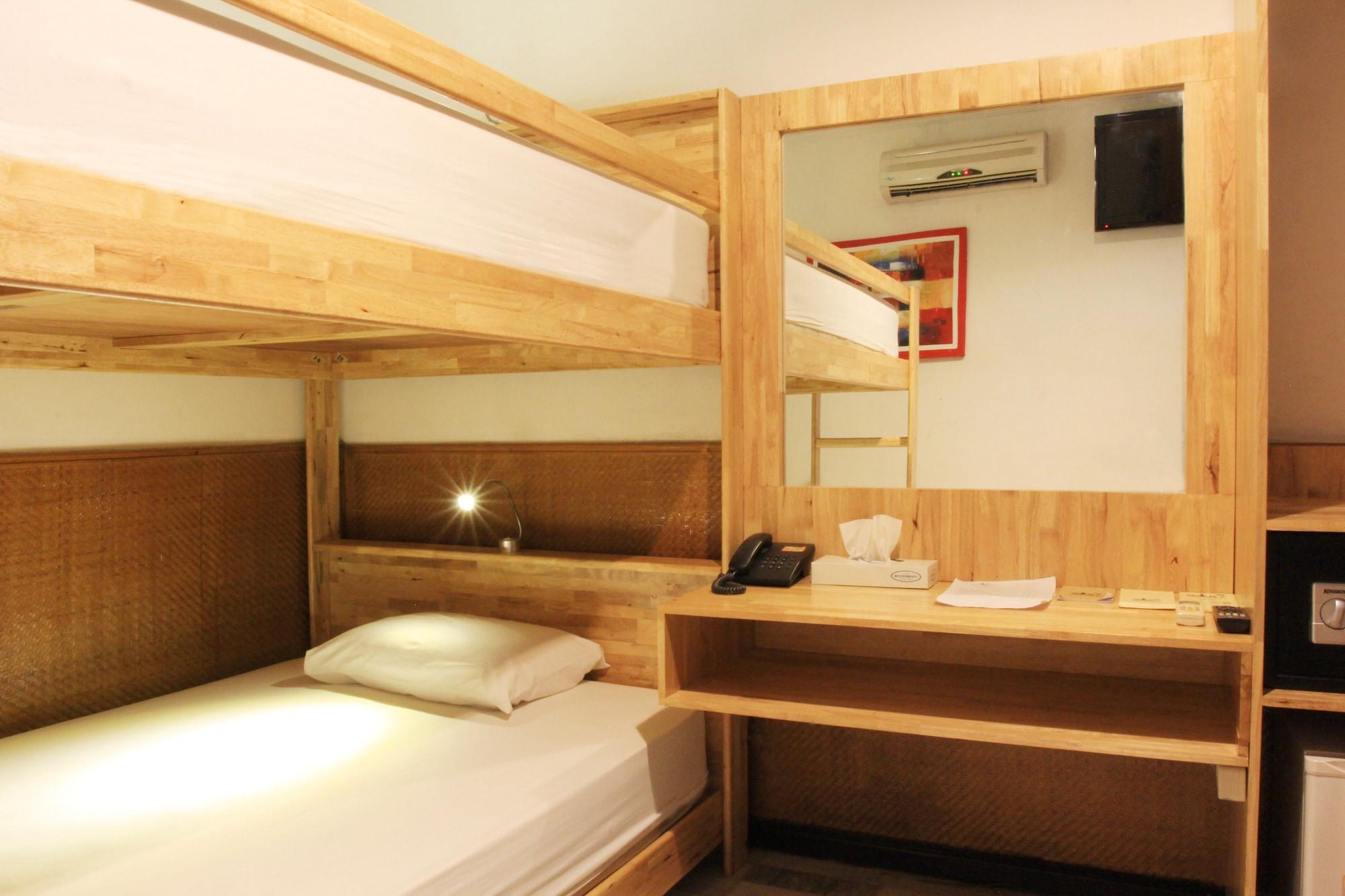 קוטה לומבוק Hotel Karthi Kuta מראה חיצוני תמונה