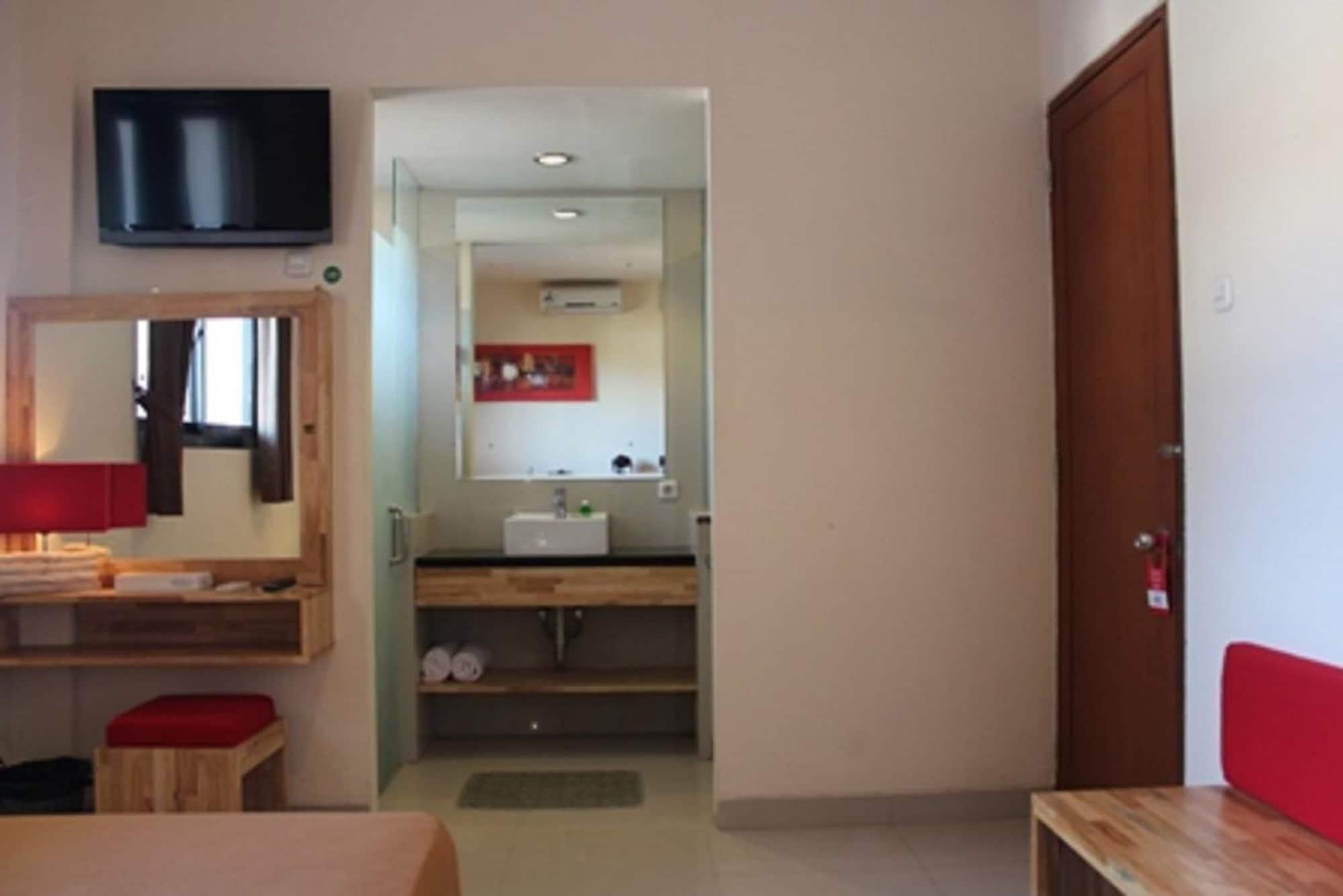קוטה לומבוק Hotel Karthi Kuta מראה חיצוני תמונה