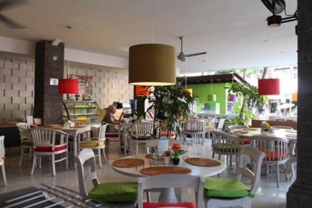 קוטה לומבוק Hotel Karthi Kuta מראה חיצוני תמונה