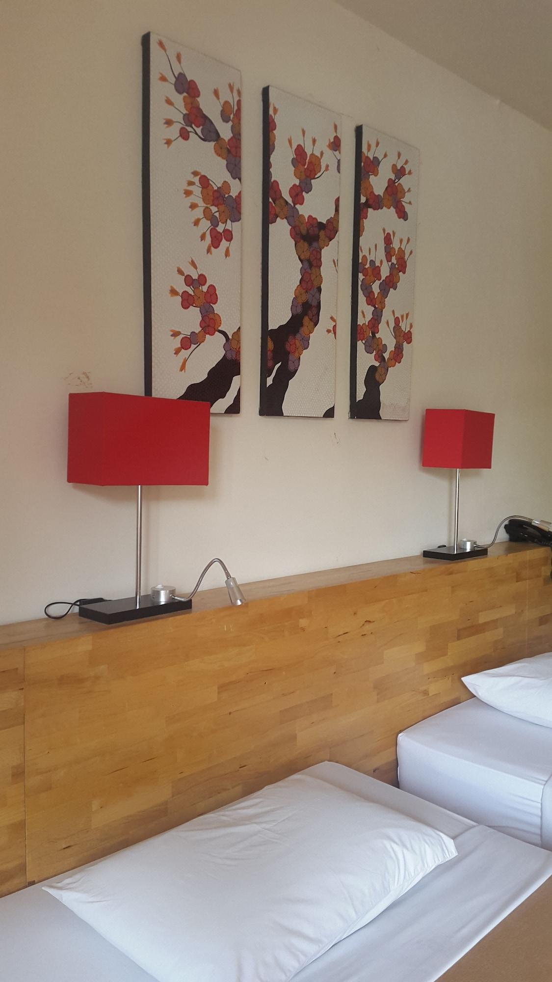 קוטה לומבוק Hotel Karthi Kuta מראה חיצוני תמונה