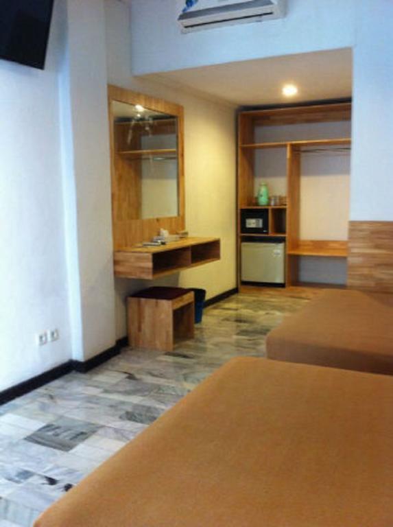 קוטה לומבוק Hotel Karthi Kuta חדר תמונה