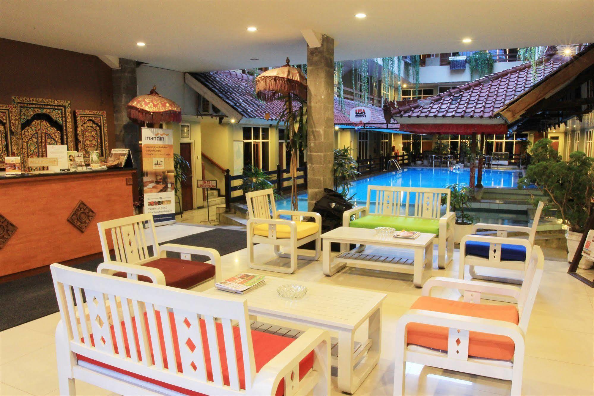 קוטה לומבוק Hotel Karthi Kuta מראה חיצוני תמונה