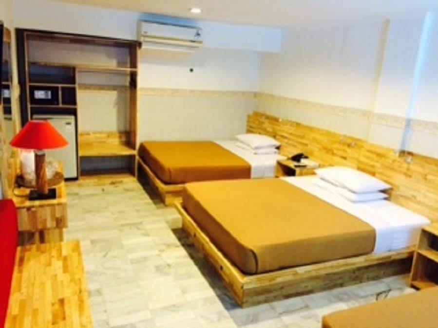 קוטה לומבוק Hotel Karthi Kuta מראה חיצוני תמונה